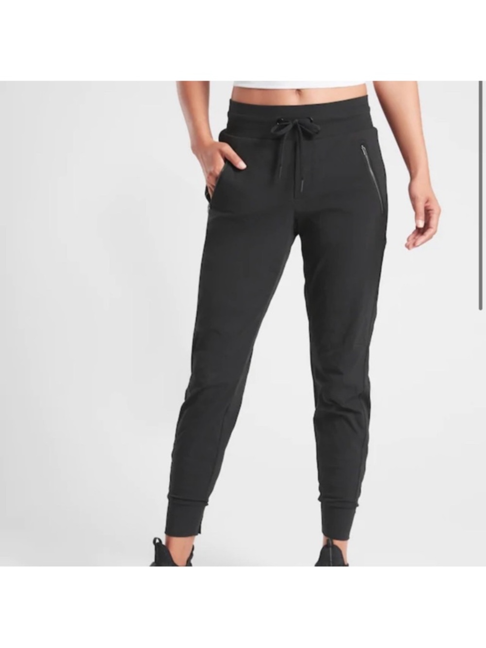 Athleta Trekkie North Jogger | Black | size 6